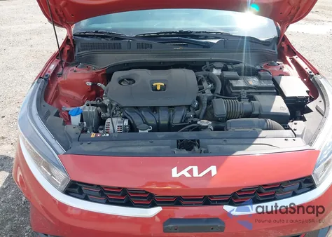 2024 Kia Forte Gt-Line z USA, uszkodzony, nr VIN 3KPF54AD3RE735080